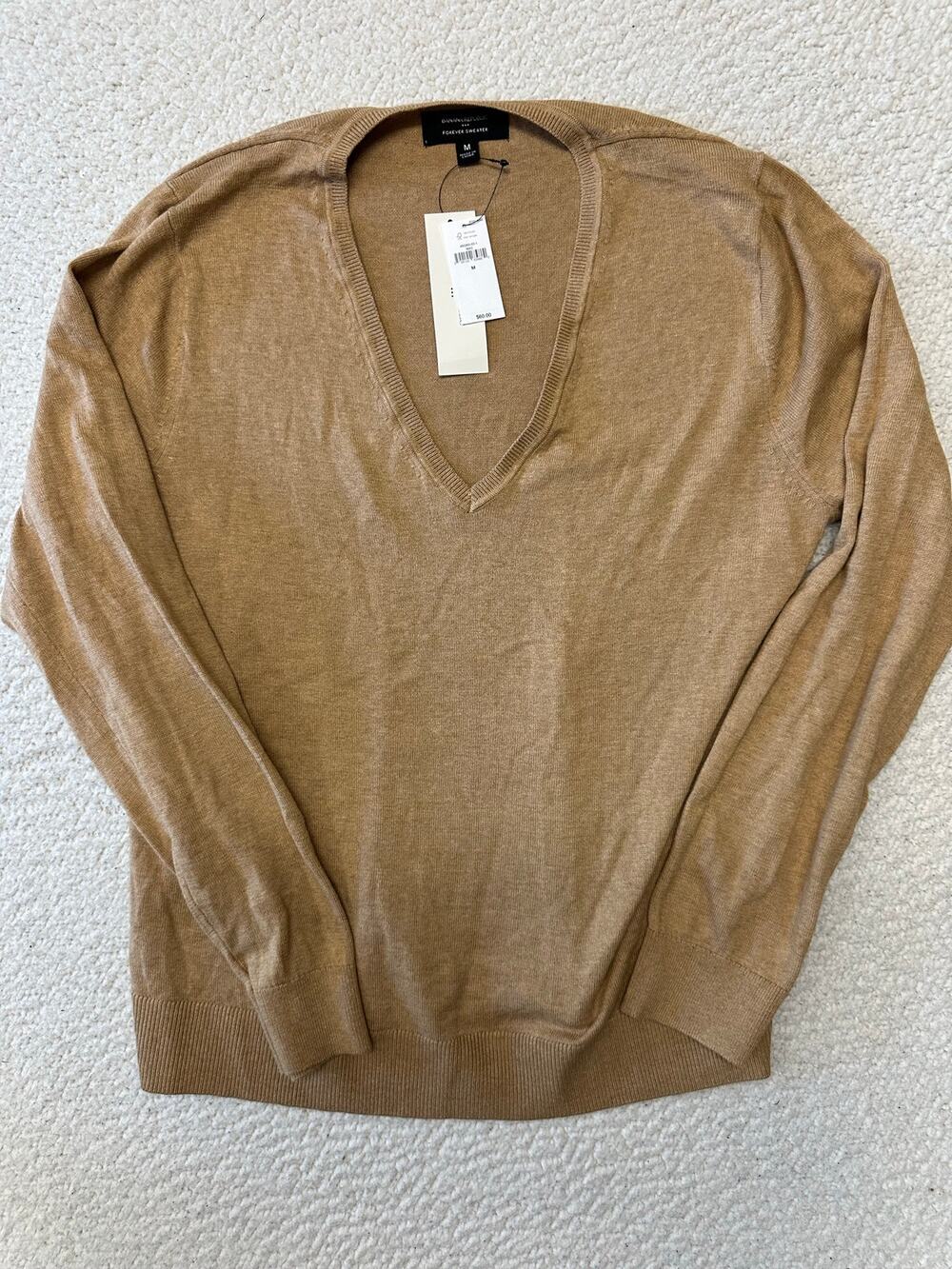 NWT* Banana Republic Womens Factory Forever V-Neck Sweater Medium